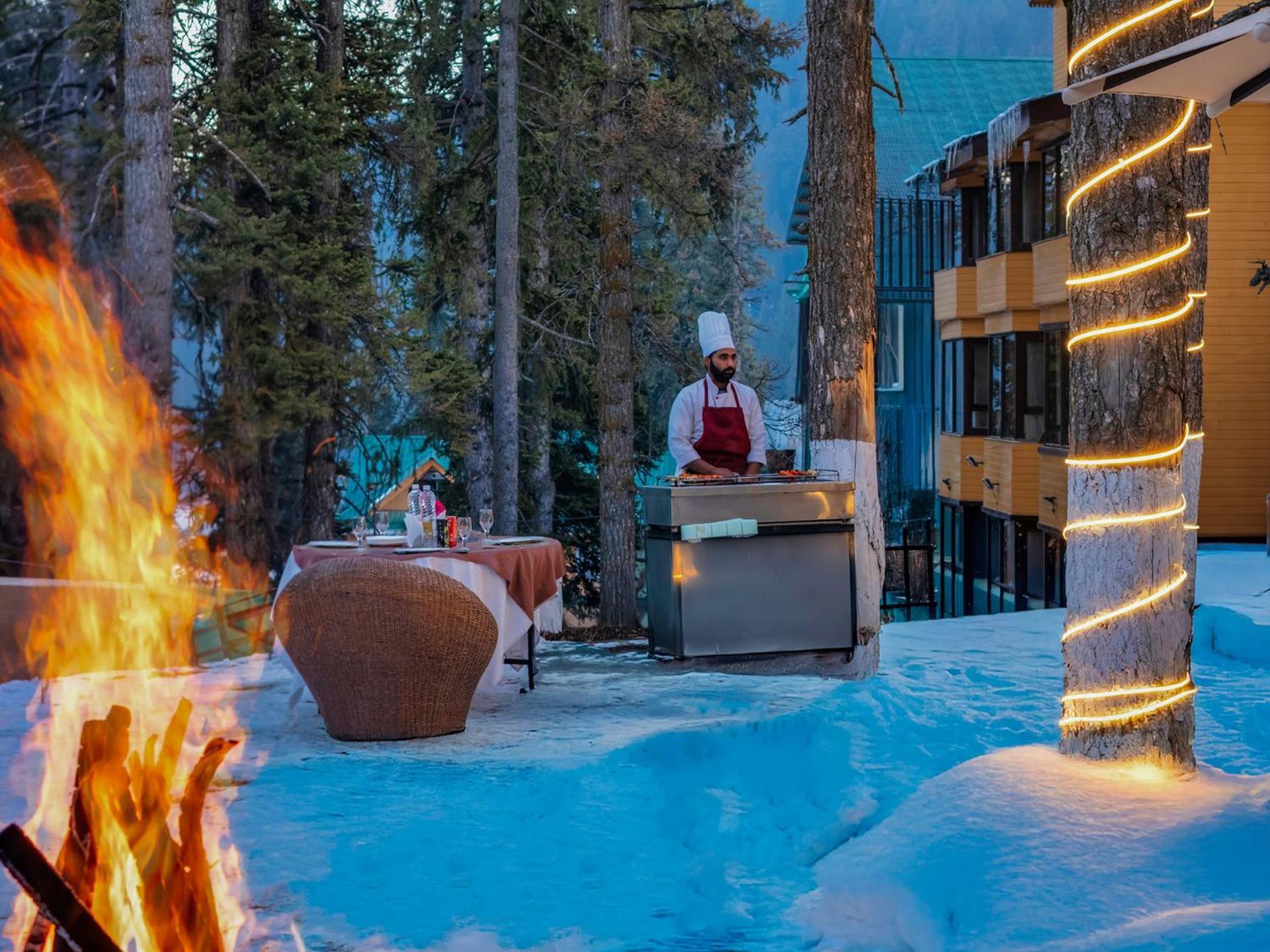 Hotel Pine Spring Gulmarg Extérieur photo