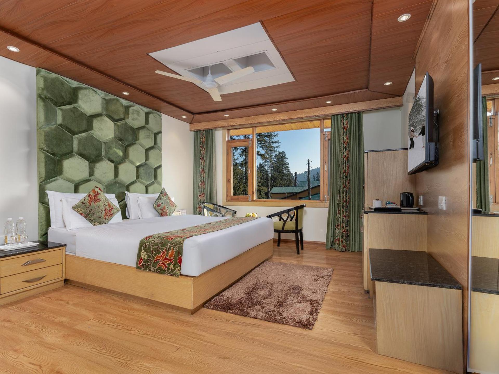 Hotel Pine Spring Gulmarg Extérieur photo