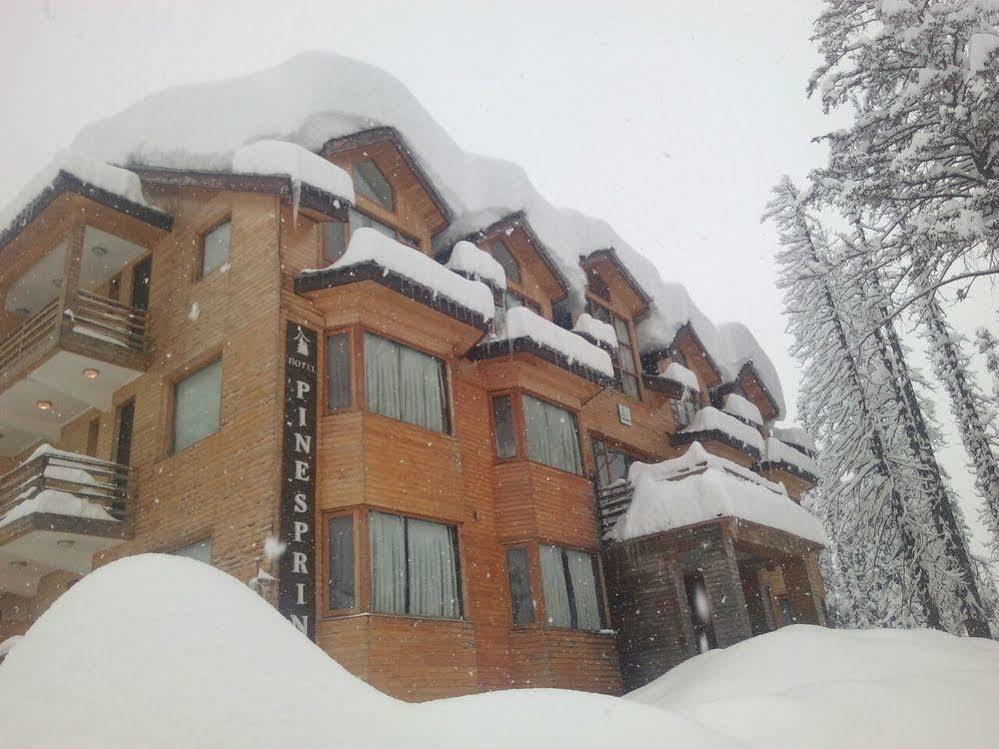 Hotel Pine Spring Gulmarg Extérieur photo