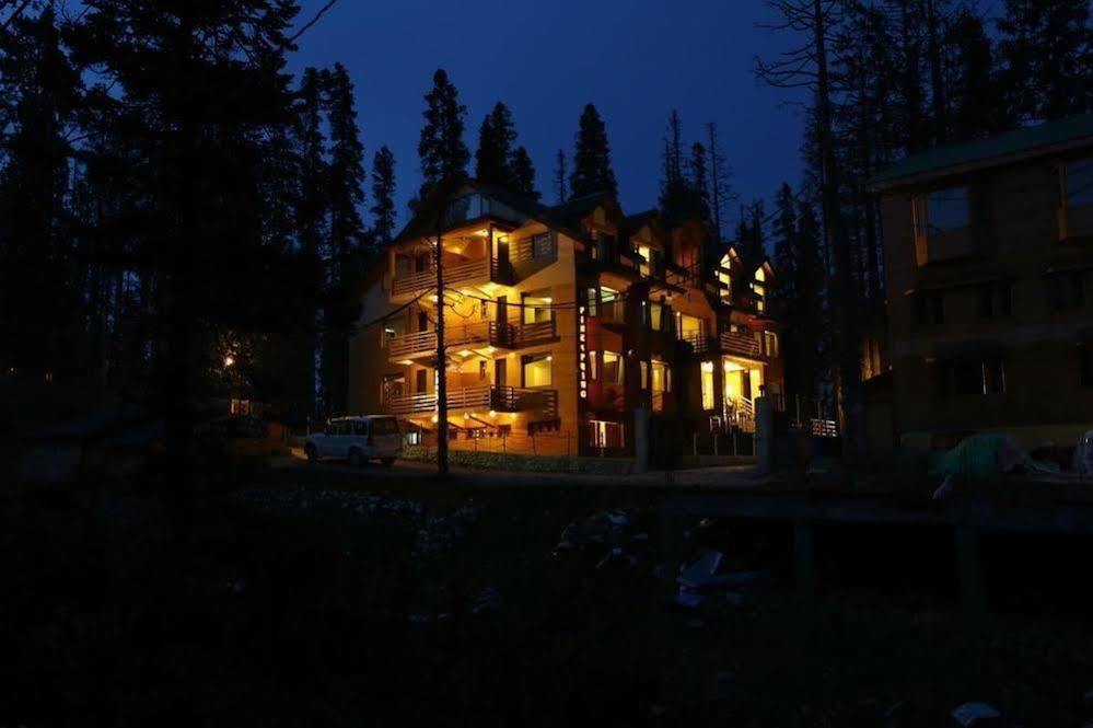 Hotel Pine Spring Gulmarg Extérieur photo