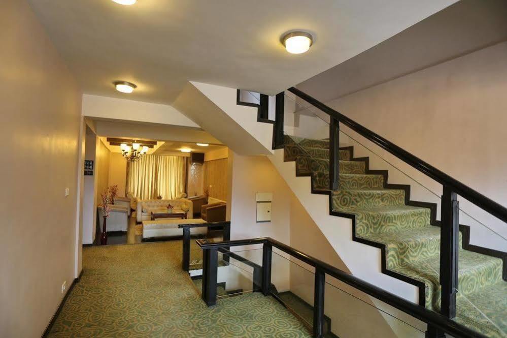 Hotel Pine Spring Gulmarg Extérieur photo